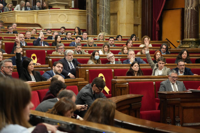 El parlament aprova la condició d’agent de l’autoritat pels funcionaris de presons