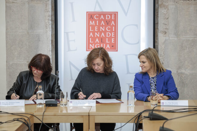 Sorpresa per l’acord entre l’AVL i el congrés espanyol per a publicar dues versions diferenciades del català