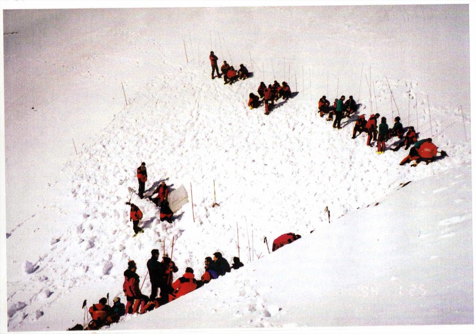 Els equips de rescat al Balandrau crecant els desapareguts. Fotografia cedida per Siscu Carola.