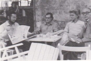 D’esquerra a dreta, Joan Martínez-Alier, José Manuel Naredo, José Martínez i Ramon Viladas, a Perpinyà el 1976.