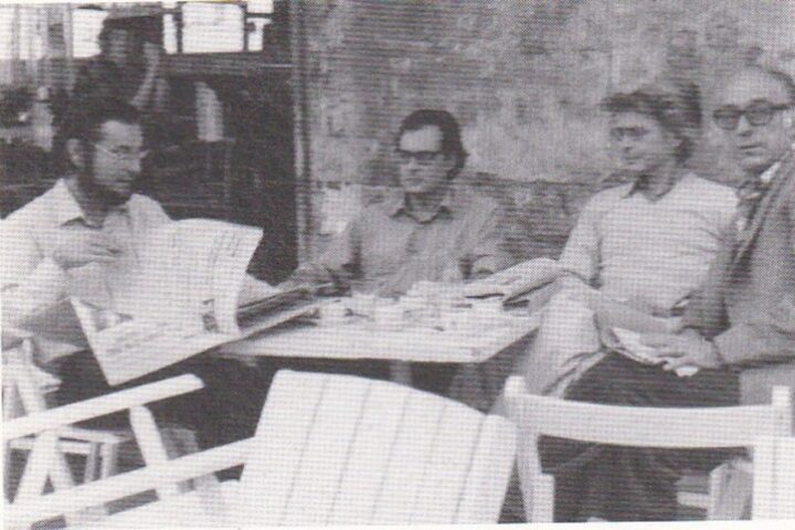 D’esquerra a dreta, Joan Martínez-Alier, José Manuel Naredo, José Martínez i Ramon Viladas, a Perpinyà el 1976.