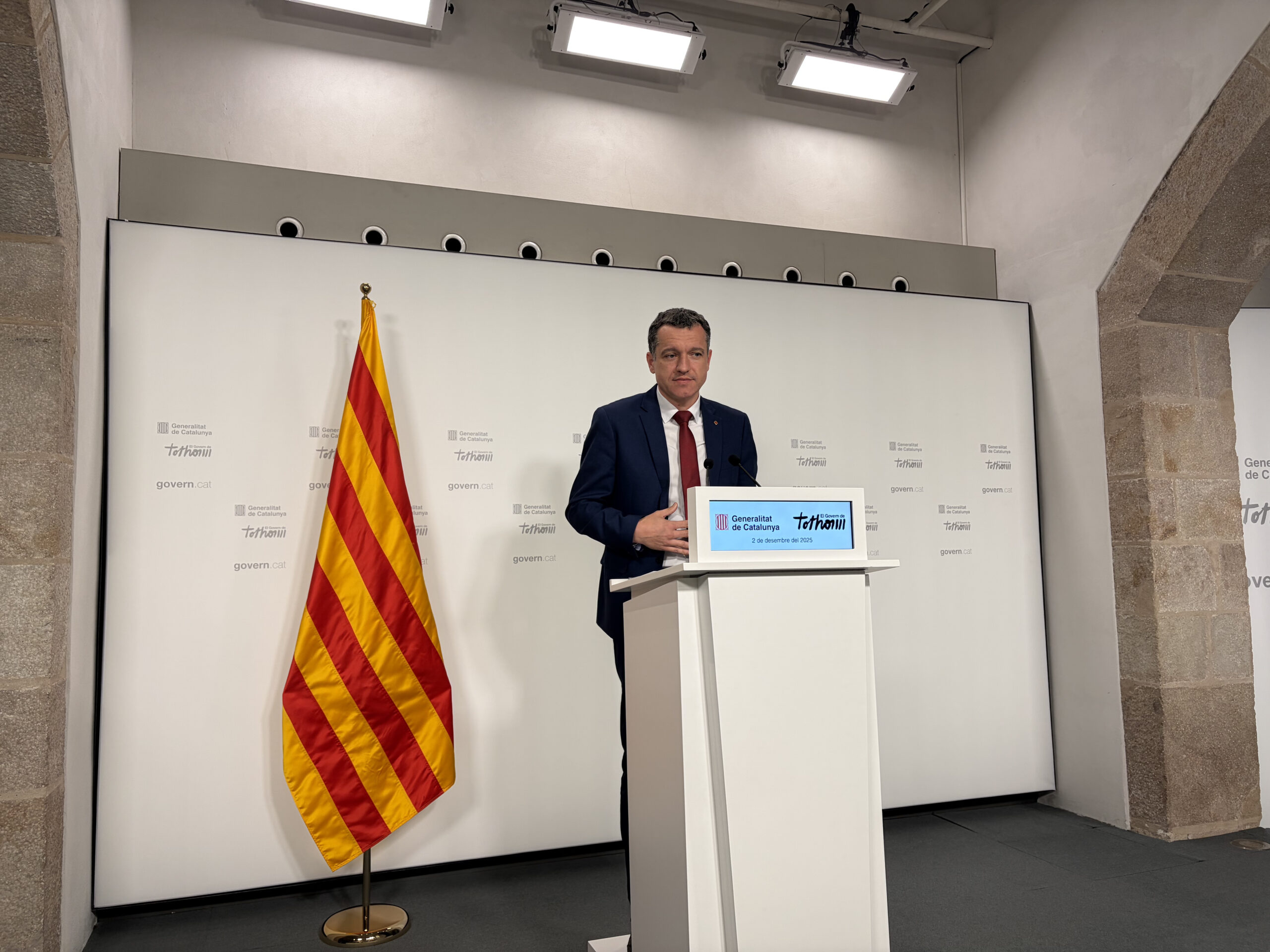 El conseller Òscar Ordeig, en un moment de la conferència de premsa (fotografia: P.B).