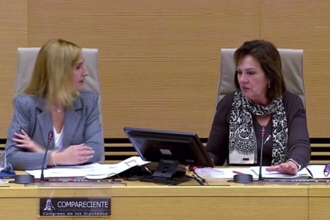 [VÍDEO] La presidenta de la comissió renya Pradas per la seva hipocresia: “Deixi’m parlar”