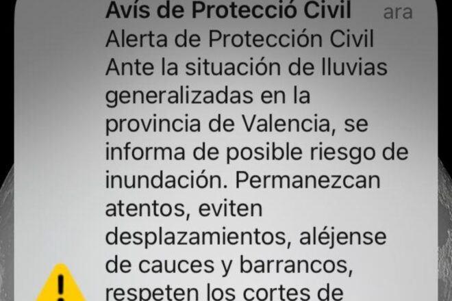 Allau de crítiques a les xarxes per l’enviament de l’Es-Alert en castellà i anglés, i no en català