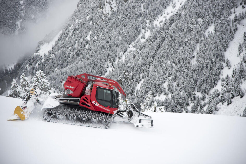 Roben una caixa forta de 300 quilos a l’hotel del santuari de Núria i la llencen muntanya avall amb un trineu