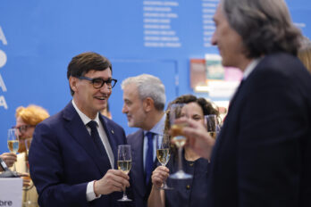 El president Illa, ben content, a Guadalajara (fotografia: Francisco Guasco).