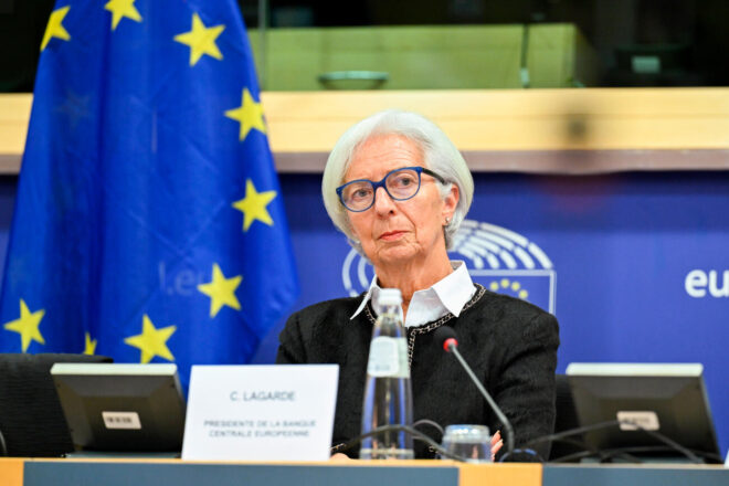 El BCE apuja els tipus d’interès per primera vegada en gairebé tres anys per la inflació