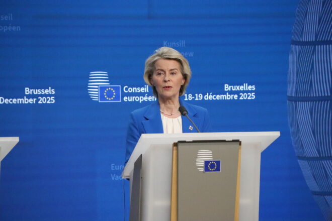 Von der Leyen es mostra disposada a parlar de la seguretat de l’Àrtic amb Trump malgrat les amenaces sobre Grenlàndia