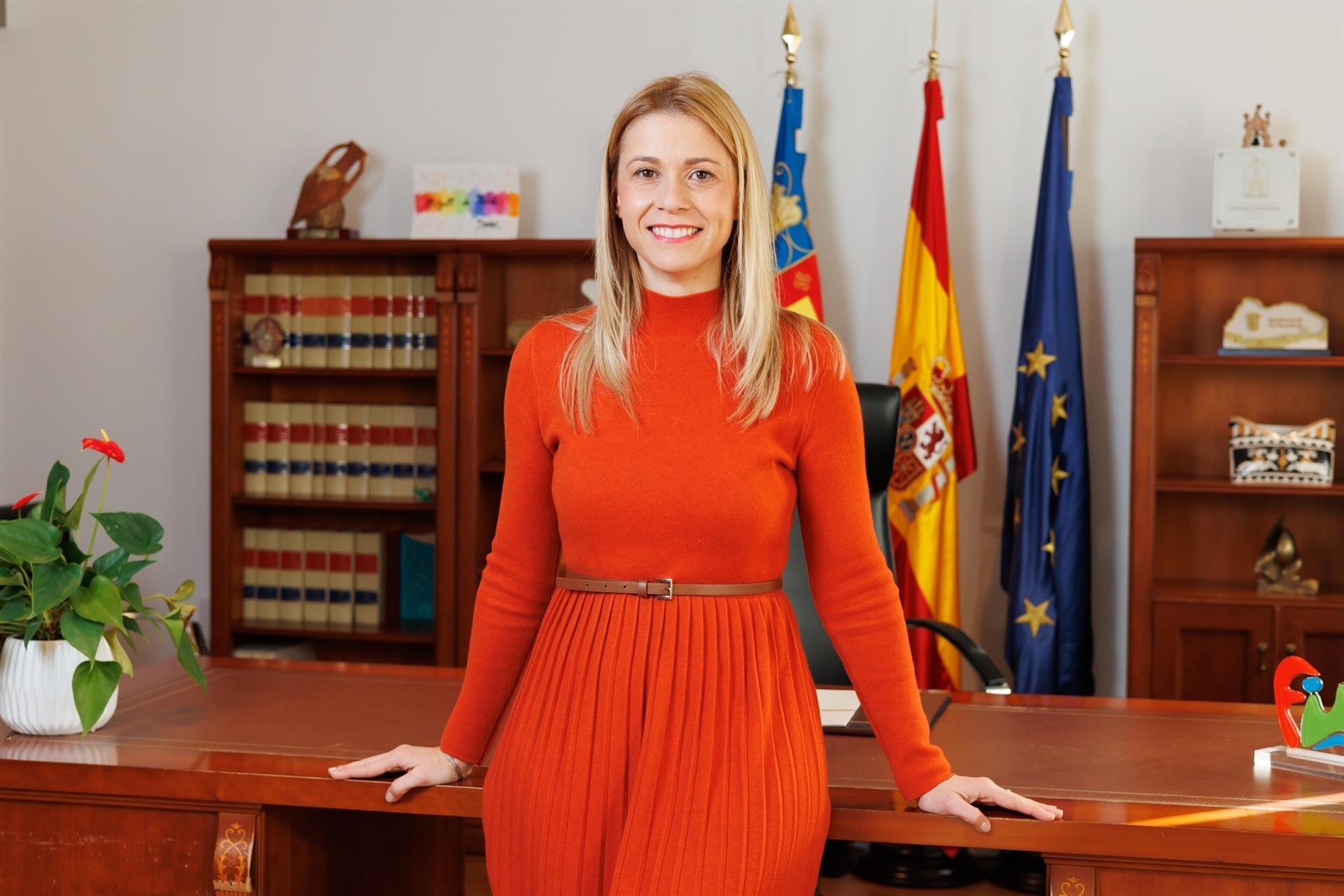 Nati Algado esdevé batllessa de Finestrat en substitució de Pérez Llorca