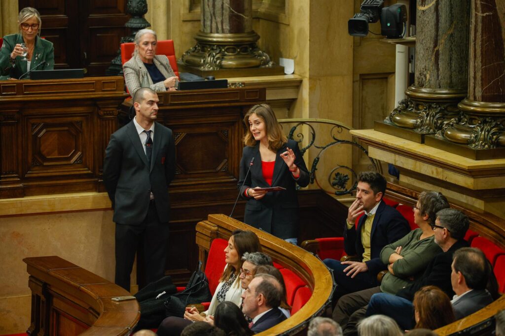 Els comuns condicionen la negociació del pressupost català al manteniment dels preus del transport públic