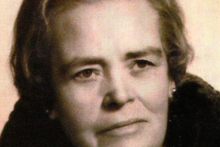 “El record de Maria Ibars es va apagar aviat i una prova del seu oblit és que, havent mort el 1965, només es conserva una foto d’ella”, escriu Ramon Solsona