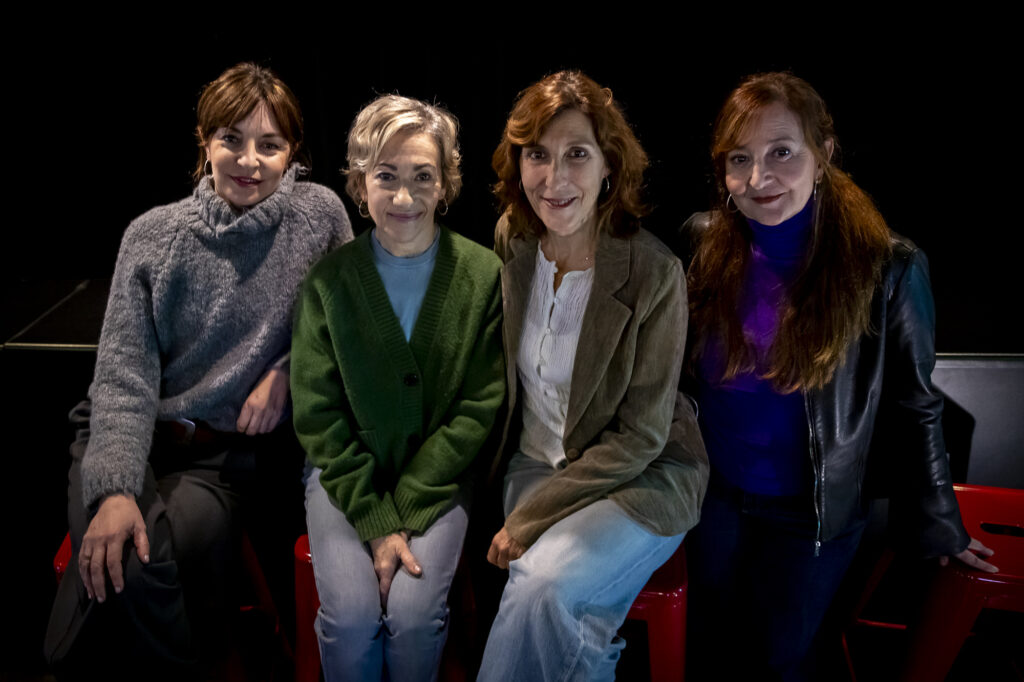 T de Teatre: “Qui no ha acabat plorant en una reunió familiar per Nadal o Sant Esteve?”