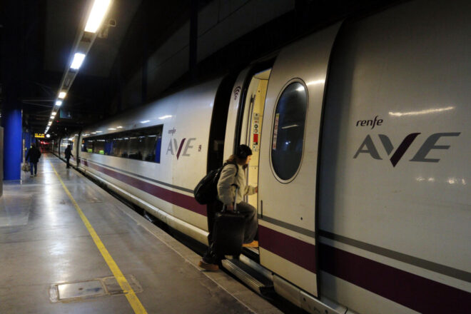 ADIF allarga fins a desembre l’augment de temps de TGV entre Barcelona i Madrid