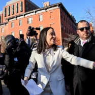 “Increïblement vergonyós”, “patètic”: el lliurament del Nobel de la pau a Trump deixa Noruega en xoc