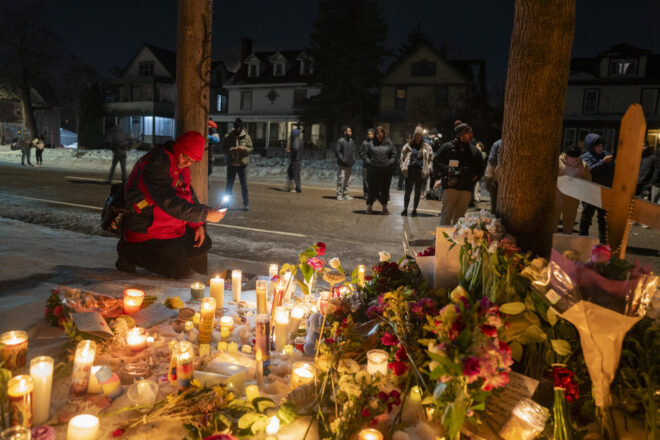 Protestes als Estats Units per la mort d’una dona a mans d’un policia a Minneapolis