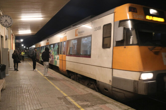 Tallada la circulació de la RL4 i la RL3 entre Calaf i Manresa per l’avaria d’un tren