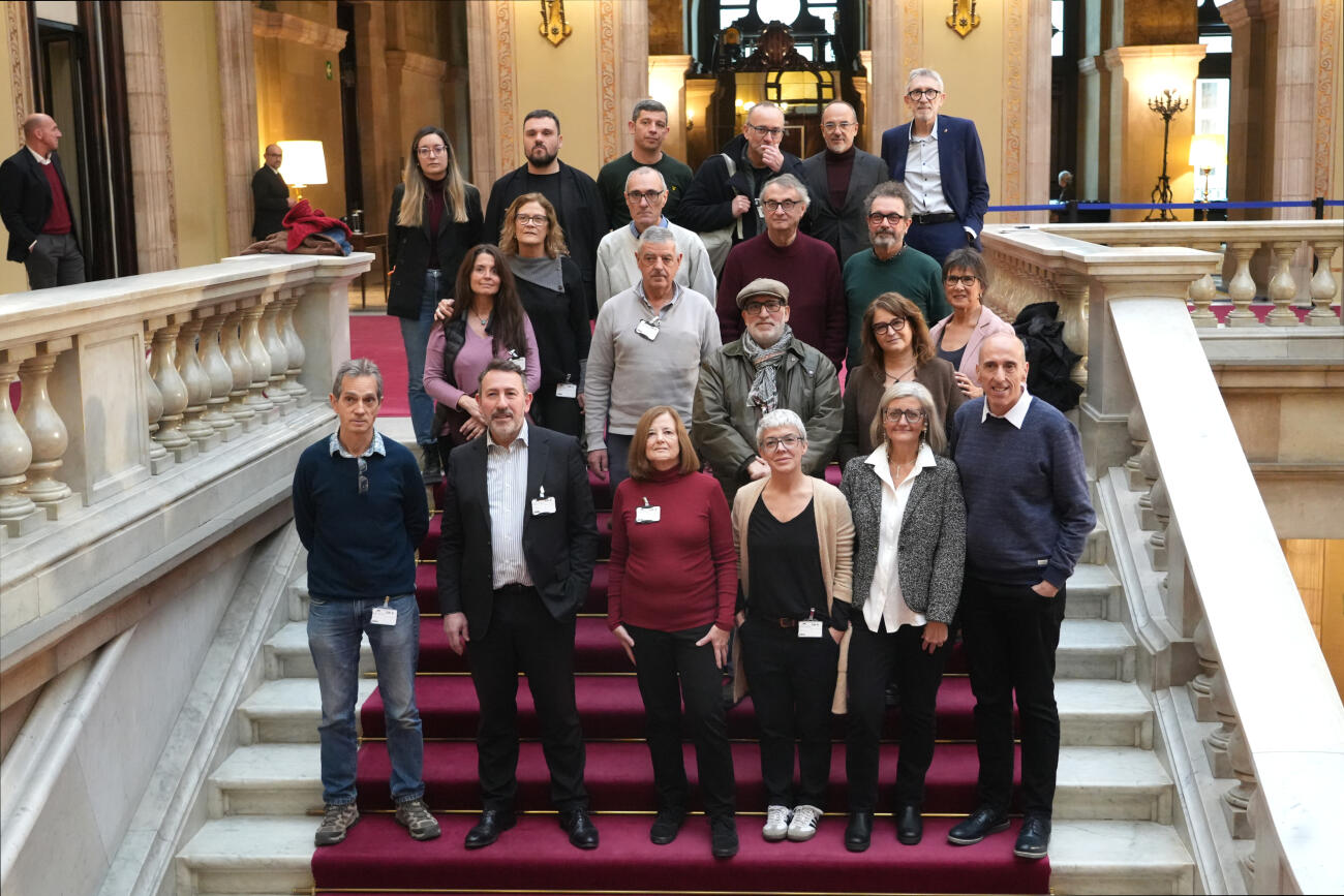 Familiars o víctimes dels abusos durant el servei militar obligatori (fotografia: ACN / Maria Pratdesaba).