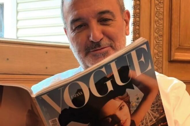 Collboni esborra una fotografia polèmica llegint la Vogue en plena crisi de Rodalia