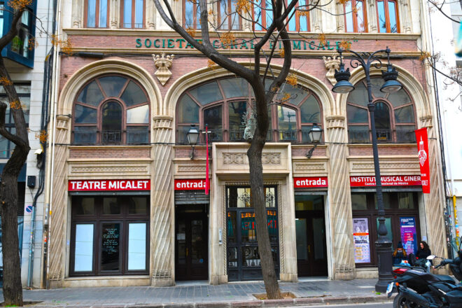 La gestió de la sala enfronta la Companyia de Teatre i la Societat Coral el Micalet