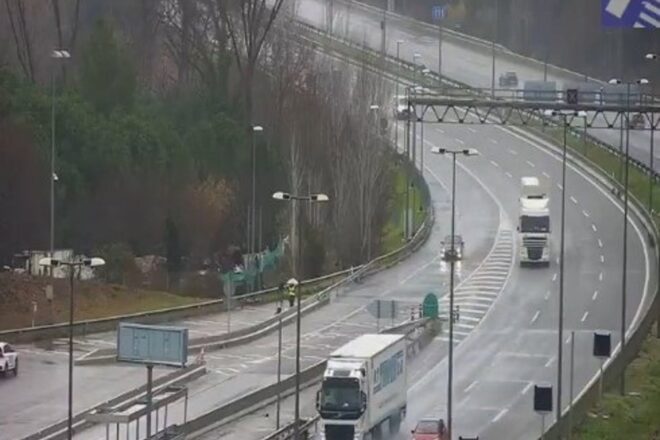 Reobren un carril de la AP-7 a Martorell després de l’accident de tren de Gelida