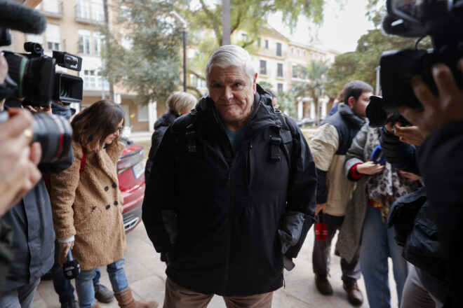 L’ex-cap dels Bombers de València assegura que la UME va estar operativa des del primer moment de la gota freda