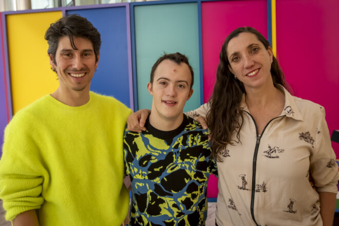 “L’escenari ha d’ajudar a normalitzar la societat”: intèrprets amb discapacitat pugen a l’escenari del TNC per celebrar la diferència