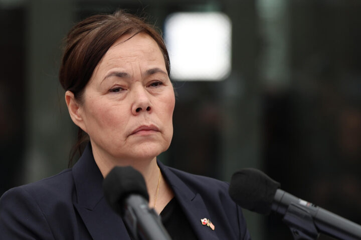 Vivian Motzfeldt, ministra d’Afers Estrangers de Grenlàndia, en un moment de la conferència de premsa d'ahir (fotografia: EFE / Octavio Guzmán).