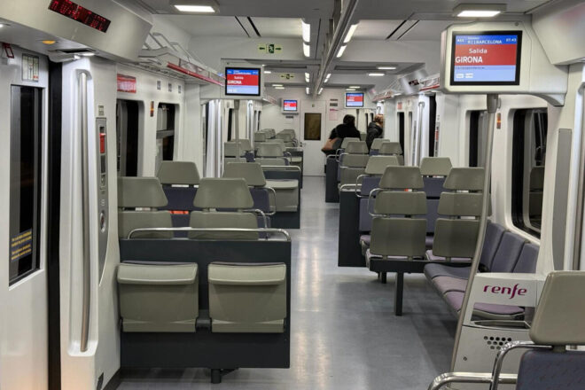 ADIF diu que les incidències a Rodalia són per una fallada informàtica