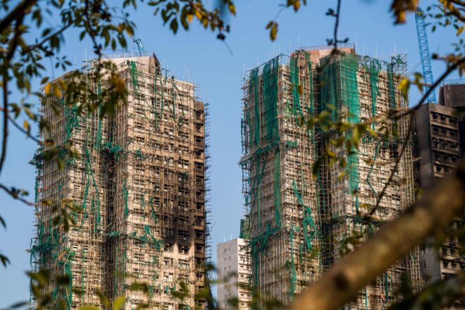 Hong Kong eleva a 168 els morts en l’incendi del gratacel de Tai Po