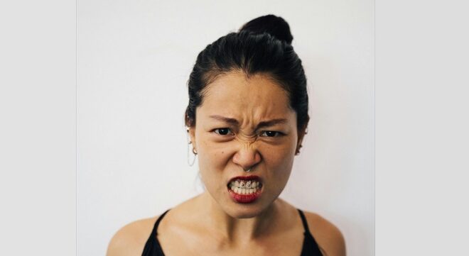 Vint mots per a desterrar definitivament el ‘gilipollas’