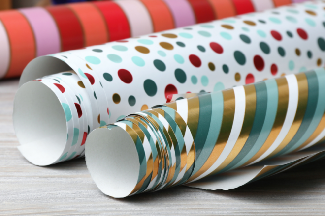 A quin contenidor cal tirar el paper de regal, el plàstic de les joguines o el porexpan?