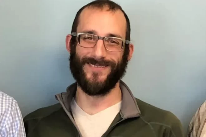 “Era un home bo”: Minneapolis recorda Alex Pretti, l’infermer assassinat per agents de l’ICE