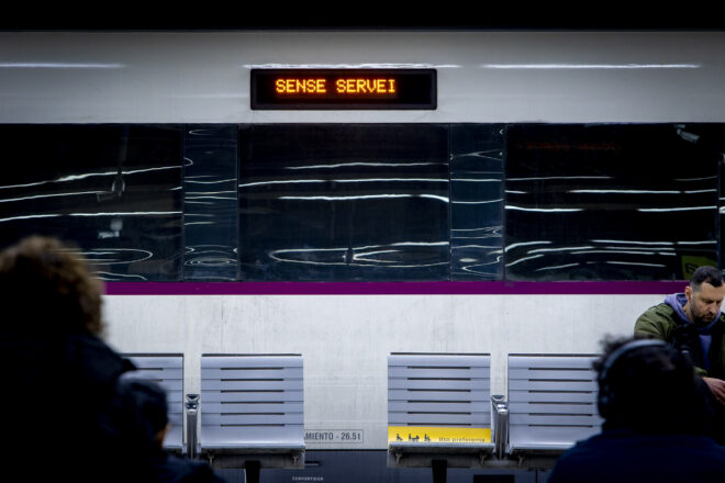 RENFE reconeix ara que la normalitat de Rodalia no arribarà fins a l’abril