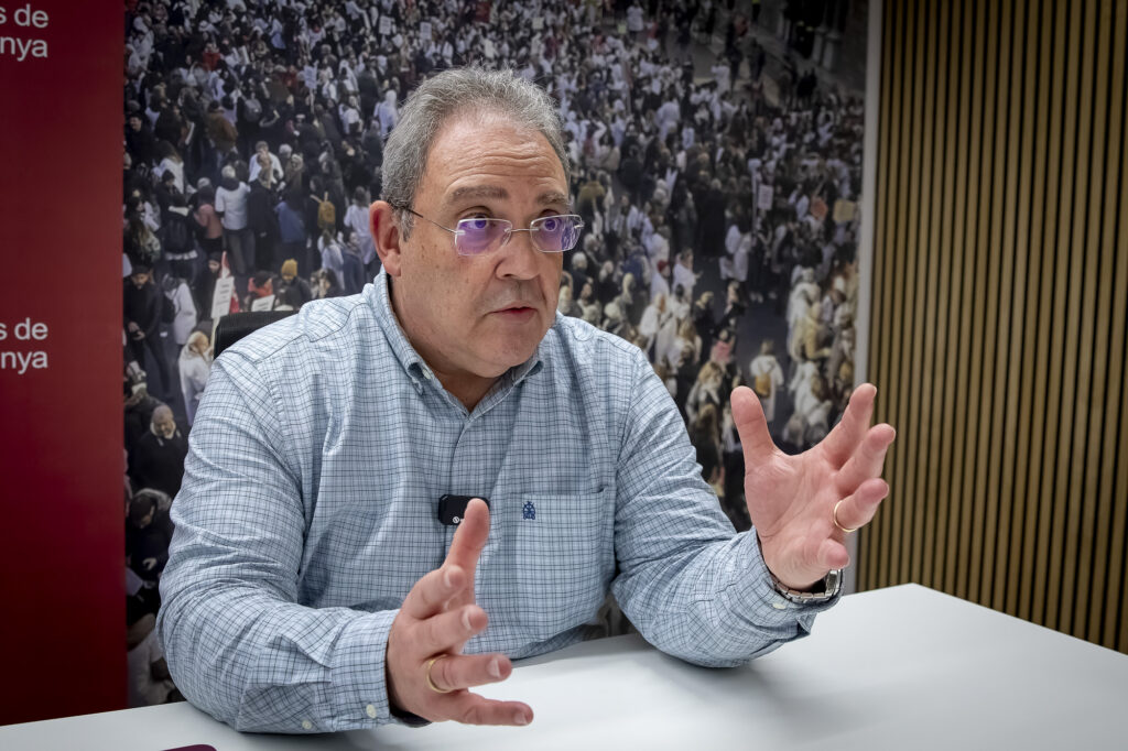 Xavier Lleonart, en un moment de l'entrevista (fotografia: Albert Salam&eacute;).