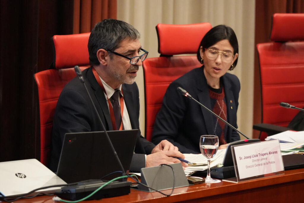 ERC, Comuns i la CUP reclamen la compareixença de Parlon i Trapero per l’actuació dels Mossos amb els professors