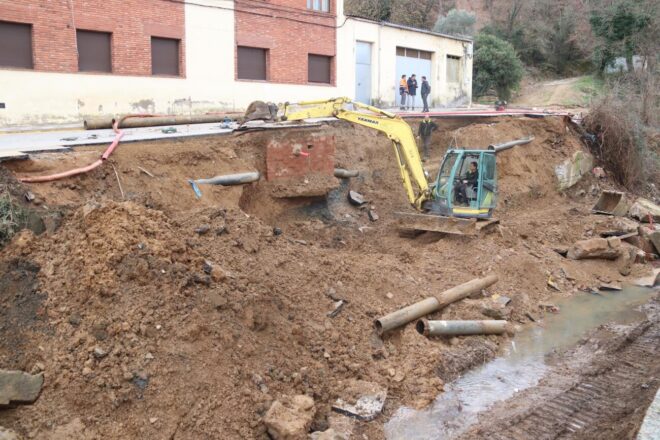 Anglès continuarà sense aigua després del trencament d’una canonada principal