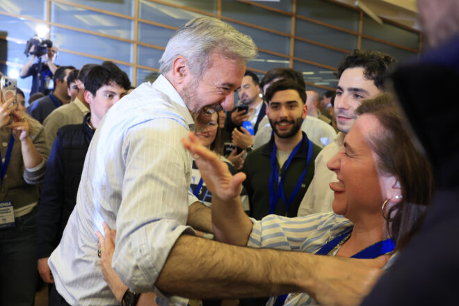 Azcón resta encadenat a Vox i el PSOE s’estimba a mínims històrics a l’Aragó