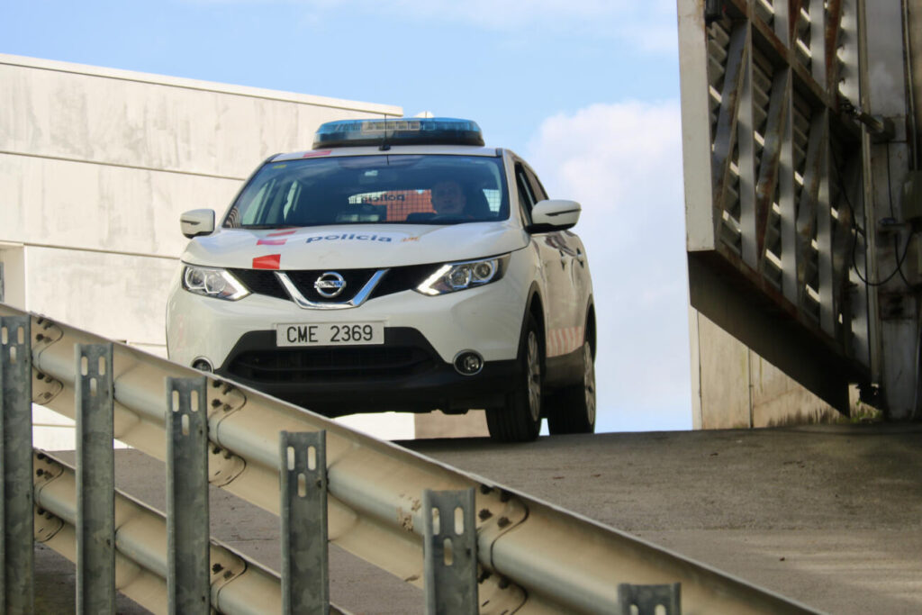 Detenen un adolescent per haver apunyalat un company de l’institut Narcís Xifra de Girona