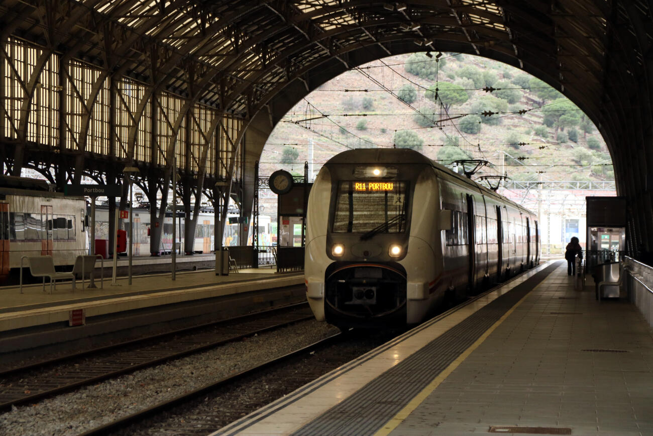 Desallotgen l'estació ferroviària de Portbou per una anomalia en la instal·lació d'extinció d'incendis