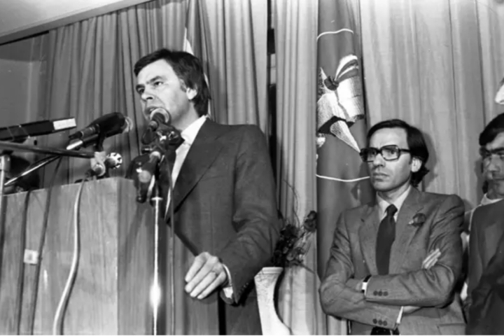 Els socialistes Felipe González i Alfonso Guerra (dreta) en una imatge d'arxiu (Foto: Europa Press)