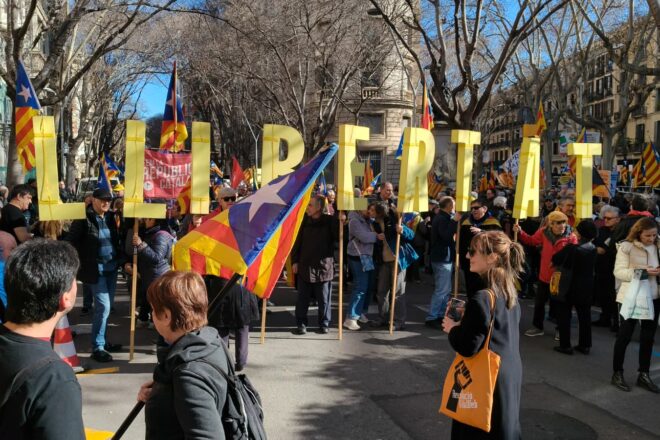 [EN DIRECTE] Tot a punt per a la manifestació independentista contra el col·lapse de Rodalia