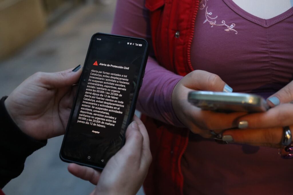 El govern falla també en l’enviament de l’Es-Alert: una part de la població no rep el missatge