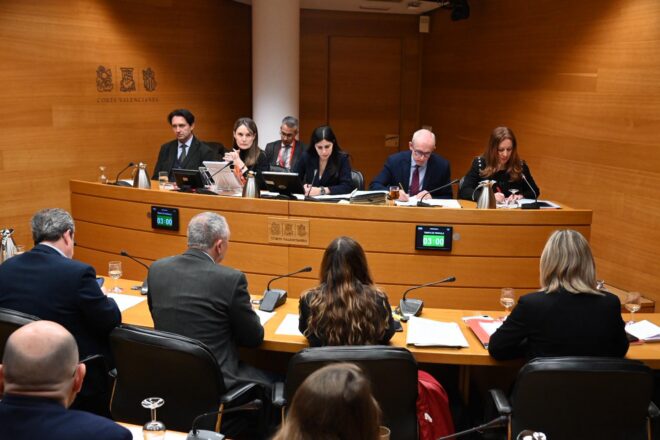 El PP i Vox liquiden la comissió de la gota freda de les Corts: “És un escàndol de primer nivell”