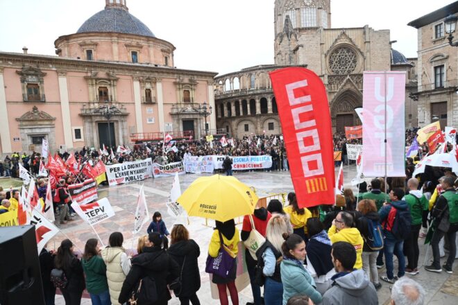 Els docents valencians convoquen una vaga indefinida a partir de l’11 de maig