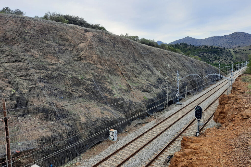 ADIF repara trenta-un punts de la xarxa ferroviària