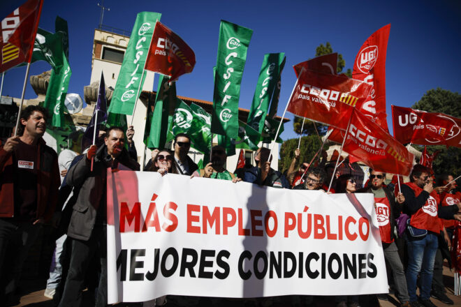 Treballadors d’AEMET protesten a València per a exigir més plantilla: “El treball ix gràcies al sobreesforç”
