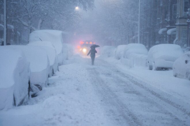 La pitjor tempesta de neu en anys colpeja Nova York i tot el nord-est dels Estats Units