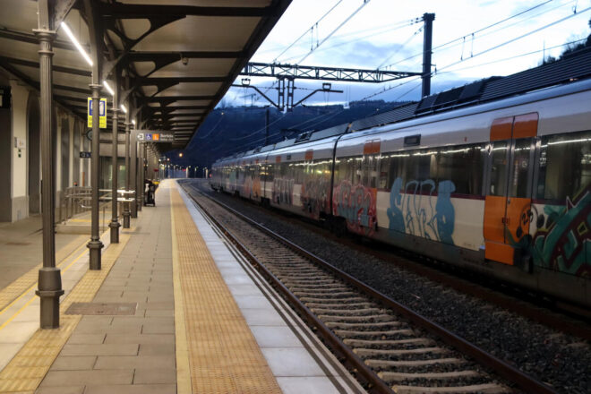 Tallada la R4 entre Terrassa i Manresa per la caiguda d’un arbre