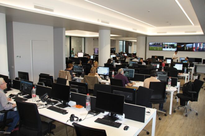 El Consell d’Informatius d’À Punt acusa el director d’amagar-se per evitar les queixes dels professionals