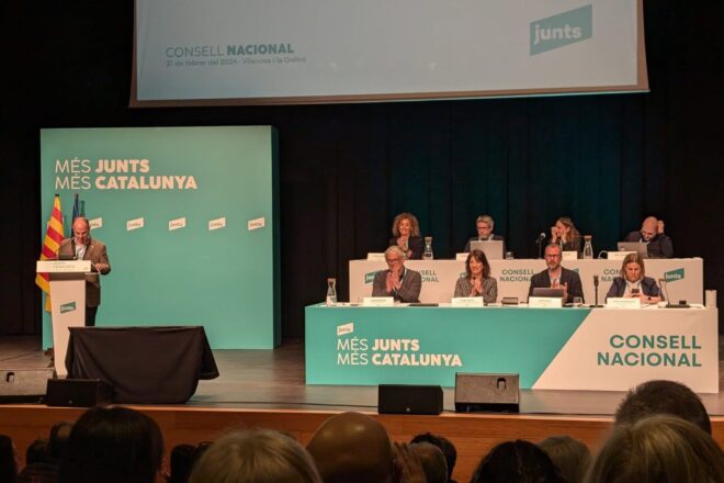 Turull acusa el president Illa de subordinació al PSOE i reclama determinació al govern